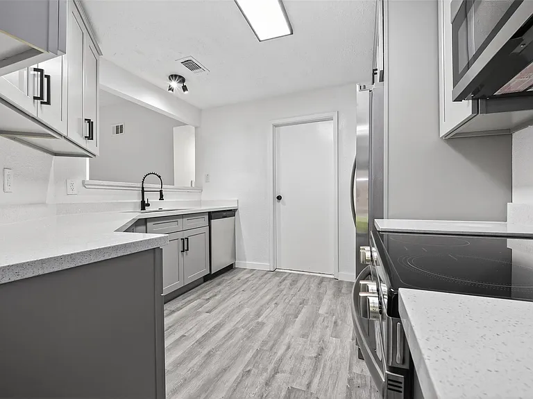 11022 Little Barley Ct — Photo 9
