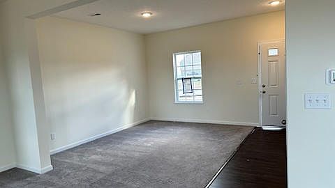 Flex space with entry view