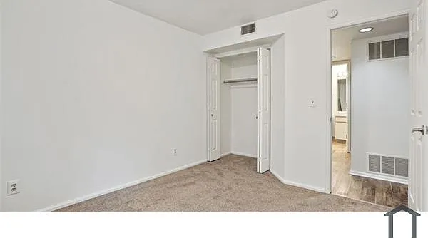 2727 Folsom St — Photo 11