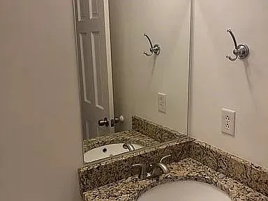 300 Winding River Dr #G — Photo 16