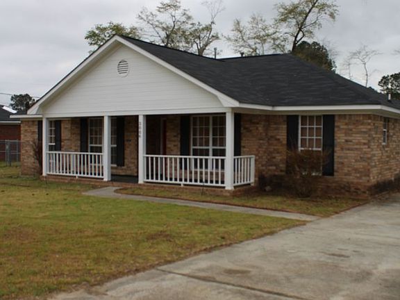 3rd image of 3006 Heron Ct