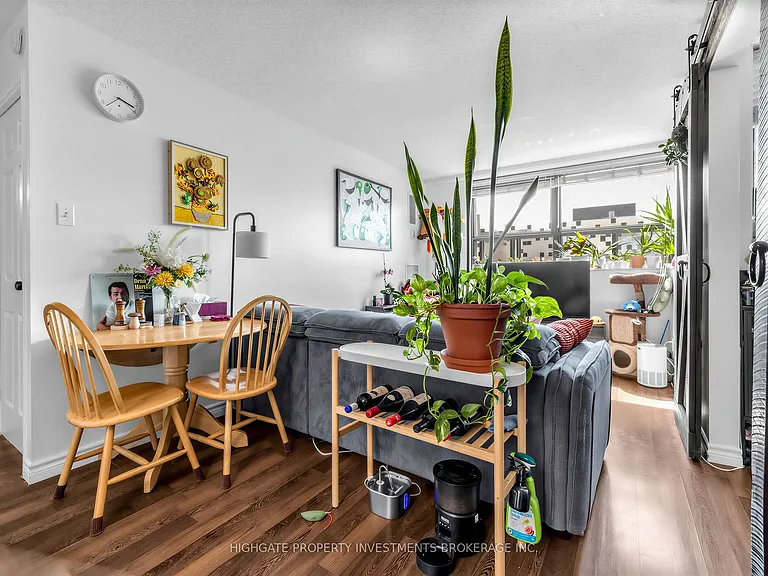 120 Saint Patrick St #902 — Photo 17
