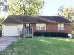 2301 NE 37th Ter, Kansas City, MO 64116