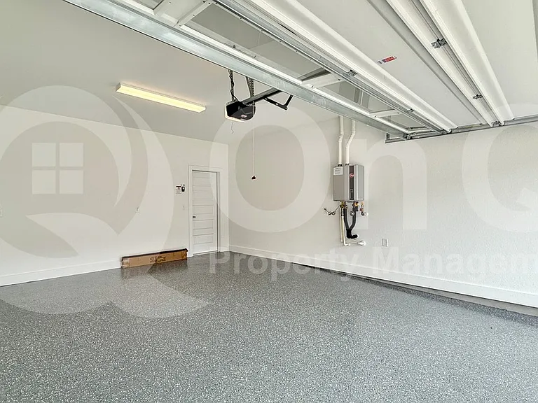1016 Brickell Loop — Photo 24