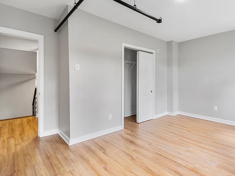 1929 Christian St #31 — Photo 10