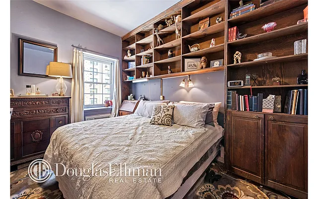 Sold by Douglas Elliman | media 28