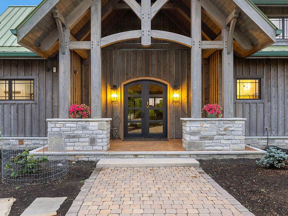 13th image of this home