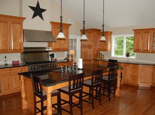 195 Lakeside Blvd, Franklin Lakes, NJ 07417