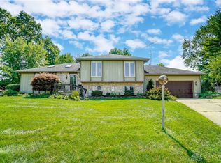 1008 Pembury Pl, Troy, OH 45373