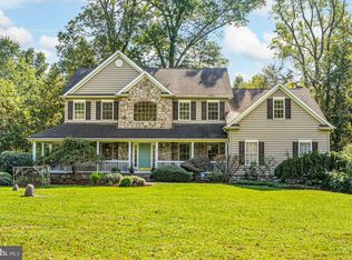 9 Coventry Ln, Hopewell, NJ 08525