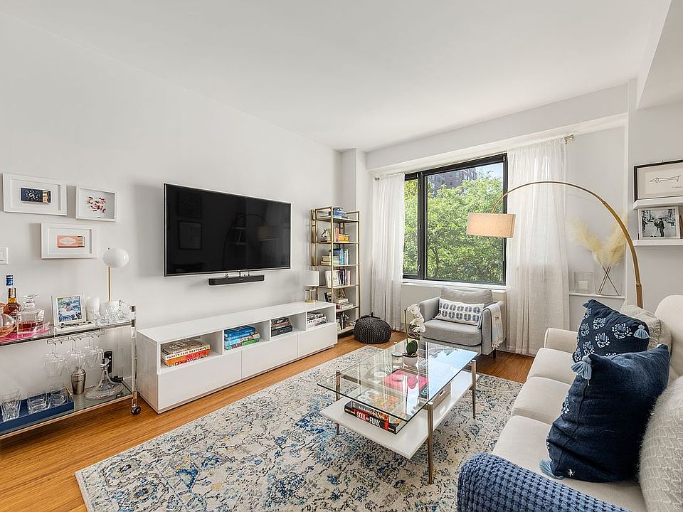 1st image of W 16th St Unit 3C