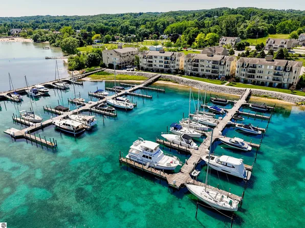 706 N Dockside Cir Unit D-2, Suttons Bay, MI 49682