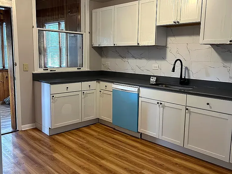 4114 N Paulina St #2 — Photo 8