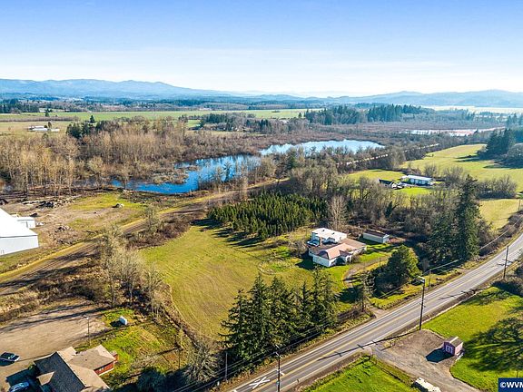 2nd image of 35113 Brewster Rd