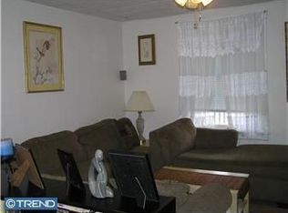 26 W Hendrickson Ave, Morrisville, PA