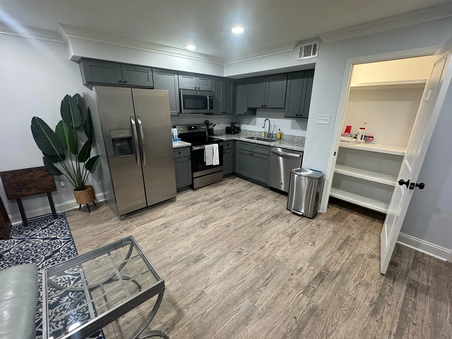 2413 Houma Boulevard - F — Photo 3