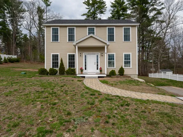 3 Jadyns Way, Raymond, NH 03077