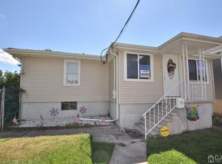 35 Summerfield Ave, Laurence Harbor, NJ 08879