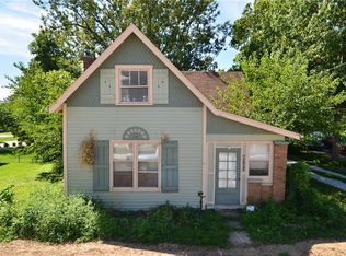 8745 South St, Fishers, IN 46038