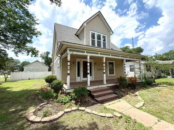 202 N Madison Ave, Anthony, KS 67003