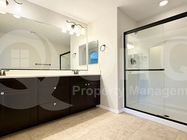 3747 E Hans Dr — Photo 16