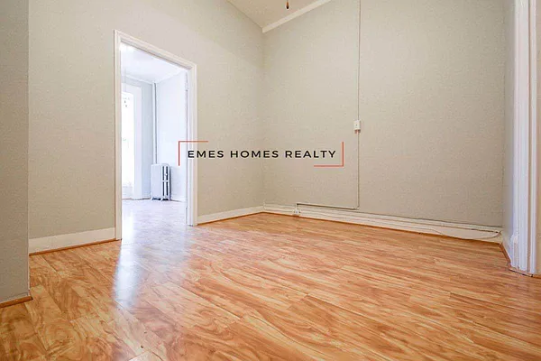 Rented by Emes Homes Realty LLC | media 5