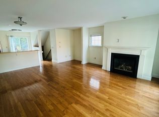 345 Dorset St #B, South Burlington, VT 05403