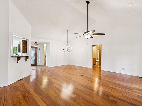 5th image of 3612 Peninsula Ct