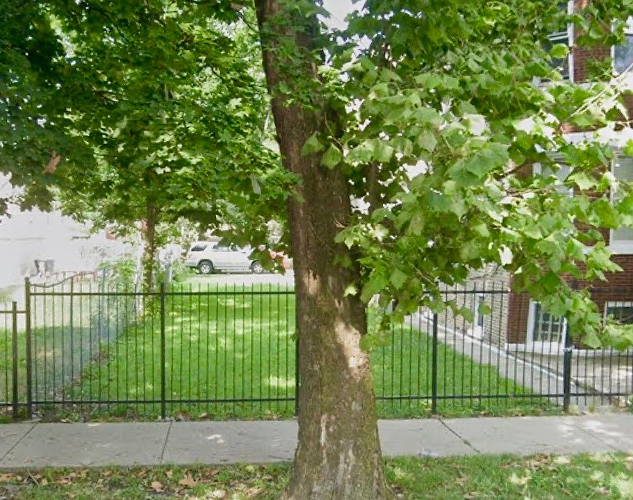2nd image of 1032 N Springfield Ave