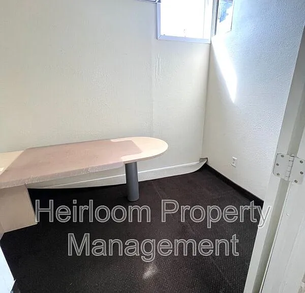 1823 Belknap St #COMMERCIAL — Photo 10