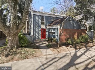 11517 Links Dr, Reston, VA 20190