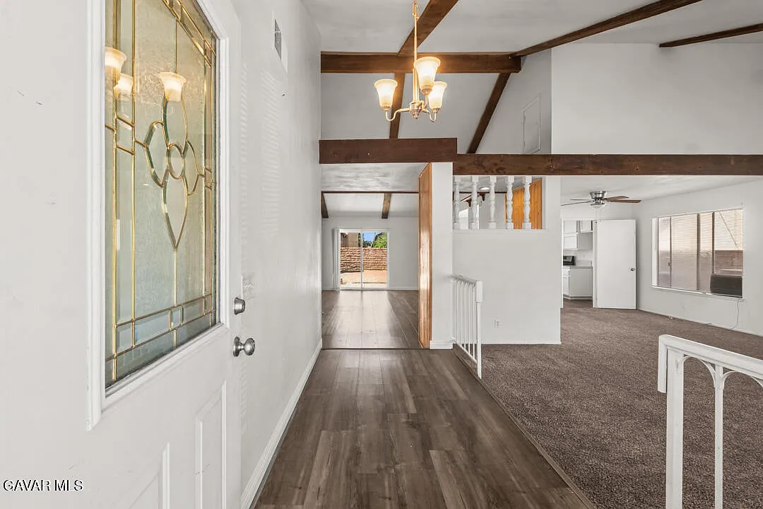 4 bed, 2.0 bath, 1813 sqft, $2,895 — Photo 3