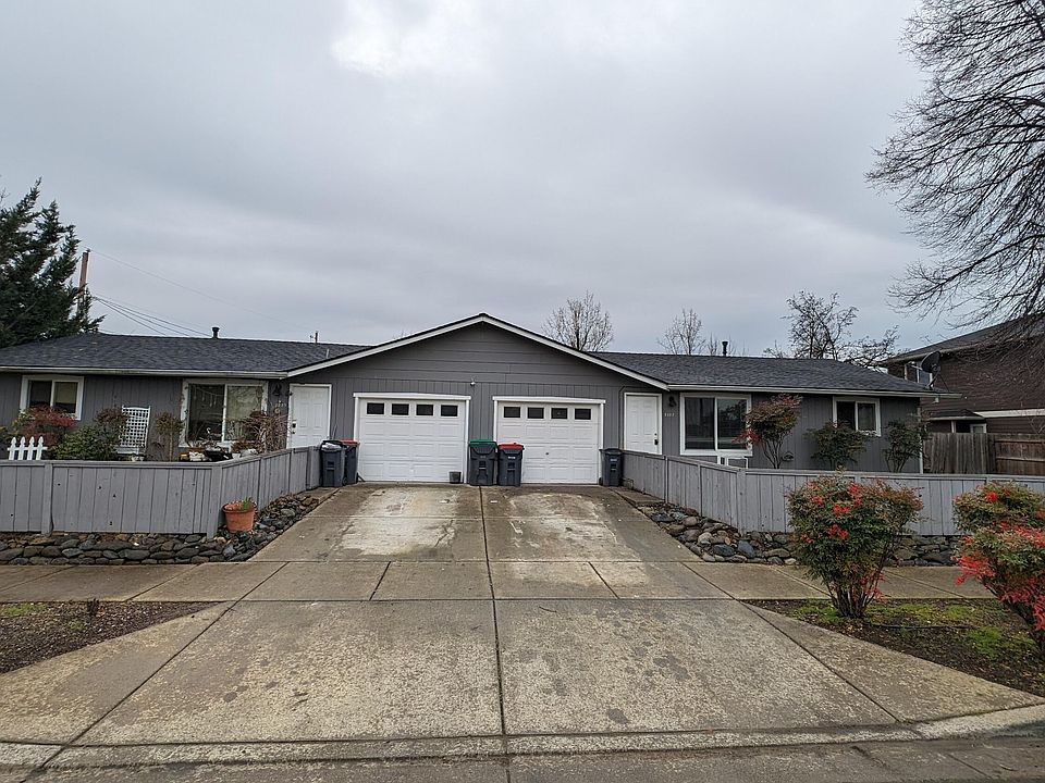 1st image of 2325-2327 Dahlia Way
