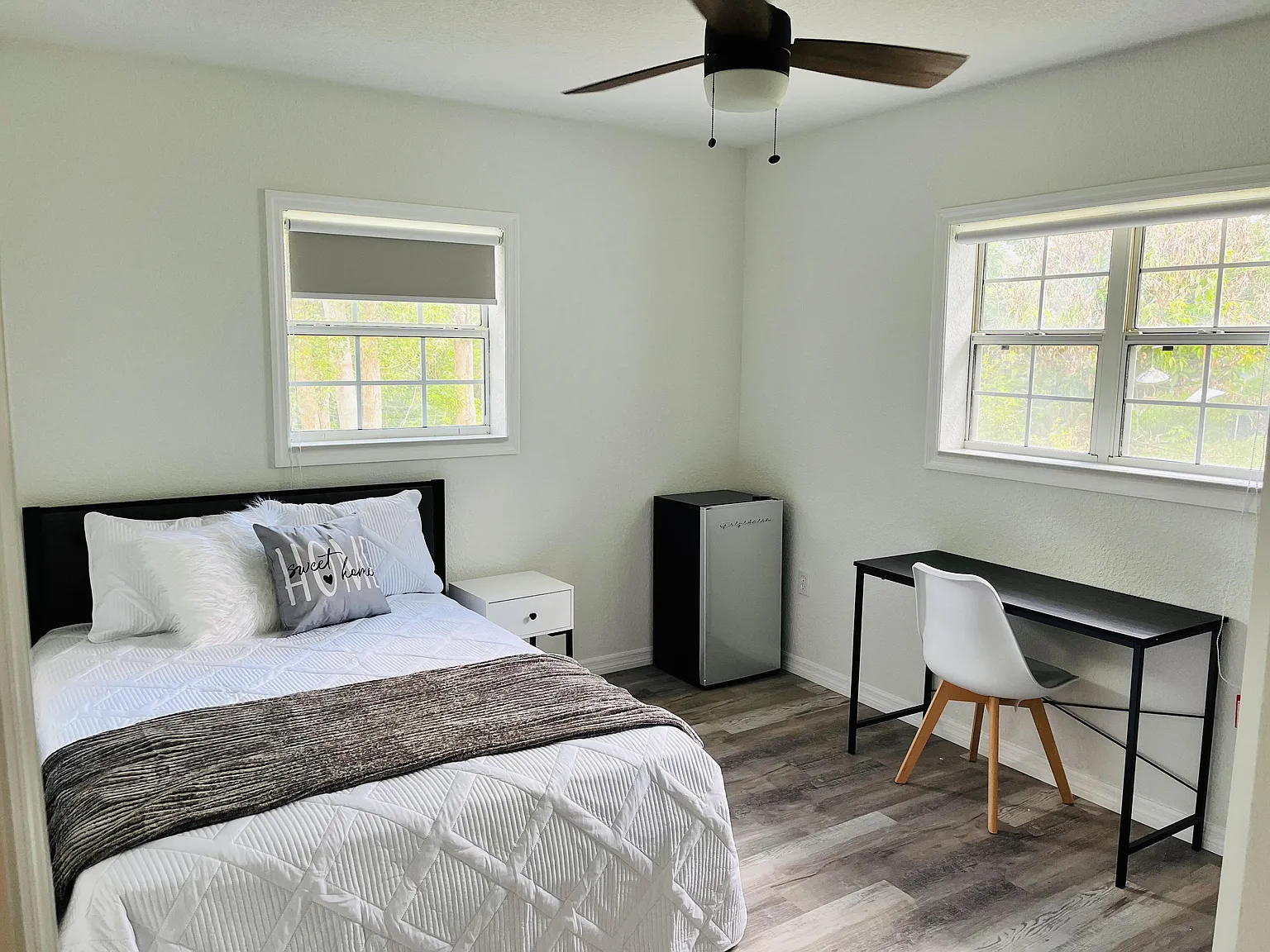 4 bed, 2.0 bath, 1500 sqft, $875 — Photo 1