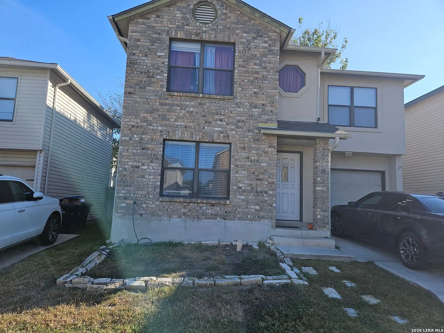 3 Bedroom Home in Gated Community Medical Center — Photo 1
