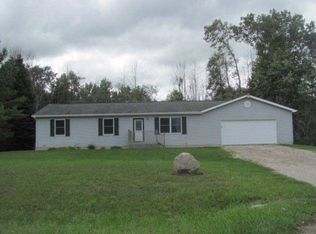 5489 Rensselear Dr, Lapeer, MI 48446