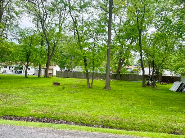1462 Jefferson Ave, Brunswick, OH 44212