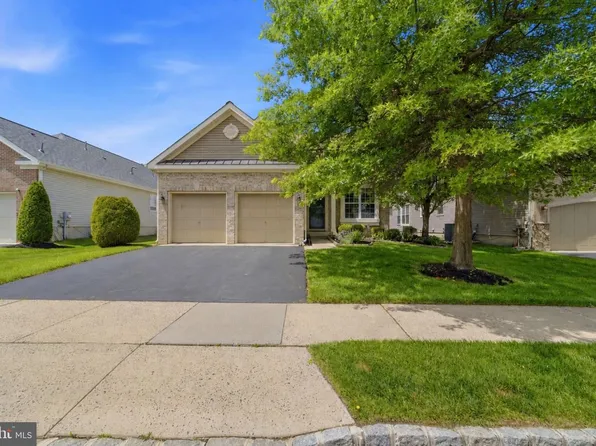 178 Merion Ct, Hainesport, NJ 08036