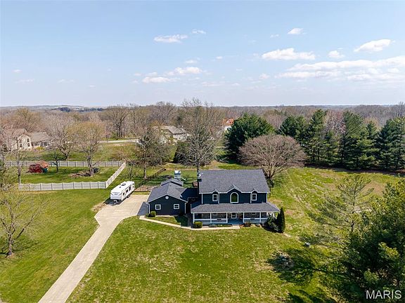 5th image of 24 Bernhardt Rd