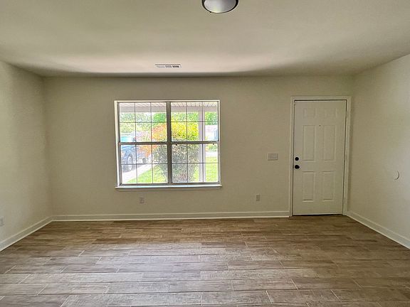 4th image of 4903 Marylin Ln #A