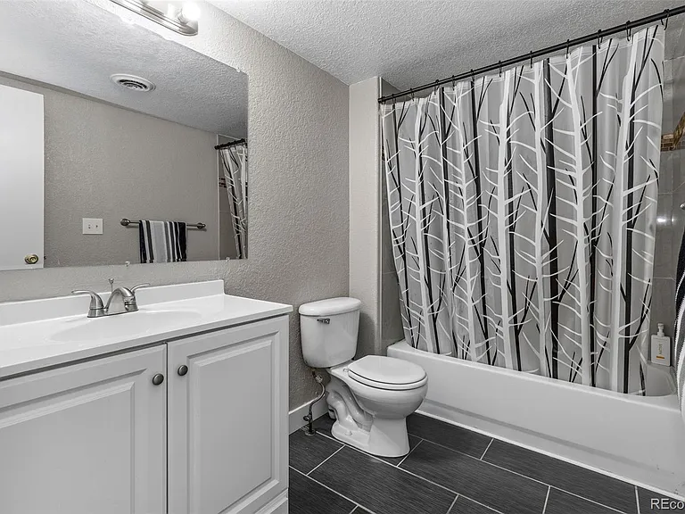 960 S Dawson Way #13 — Photo 10