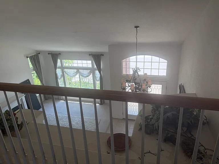 10105 Charissglen Ln — Photo 3