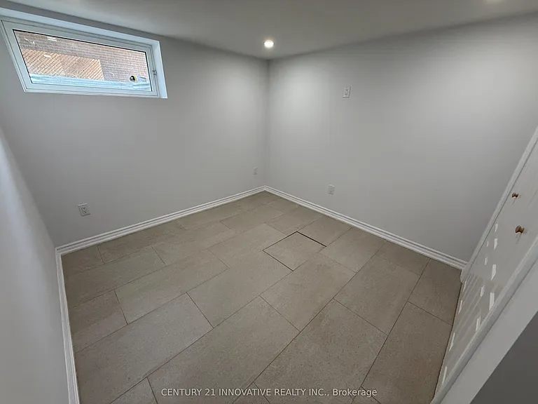 541 Chamberlain Rd #B — Photo 5