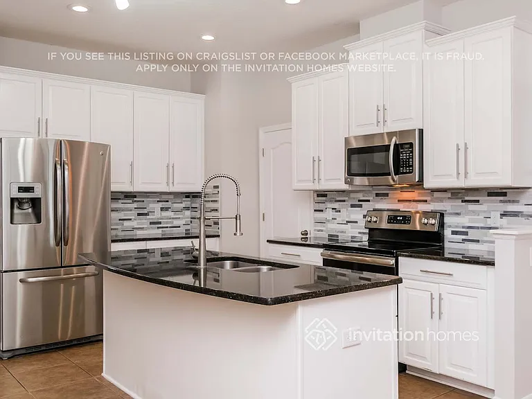 12592 Streamdale Dr — Photo 5