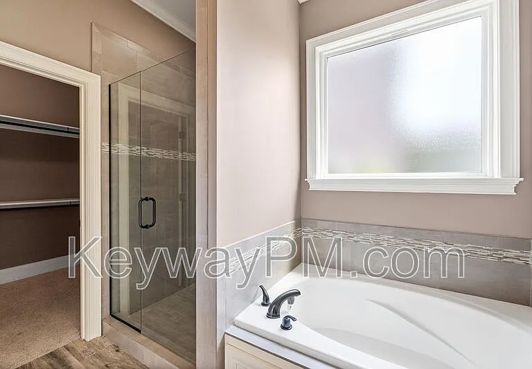507 Windermere St — Photo 15