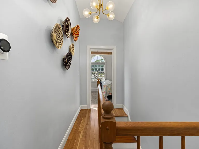 18 Walden St — Photo 27