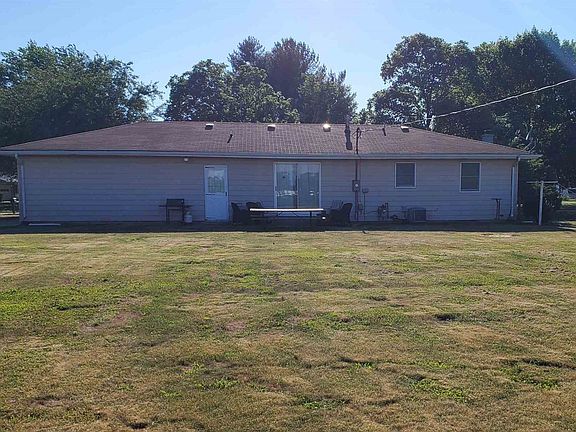 3rd image of 66150 Hartzler Blvd