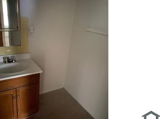 1608 W Lock Raven Rd, Champaign, IL 61821