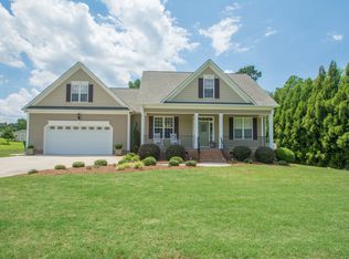 2905 Lautenberg Ln, Willow Spring, NC 27592