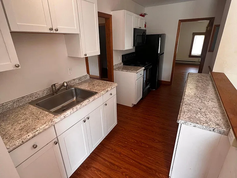 1655 Main St #2F — Photo 3